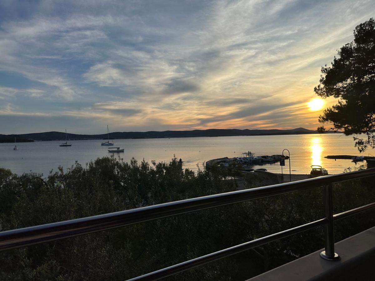 Apartmani Roko Biograd Na Moru Extérieur photo