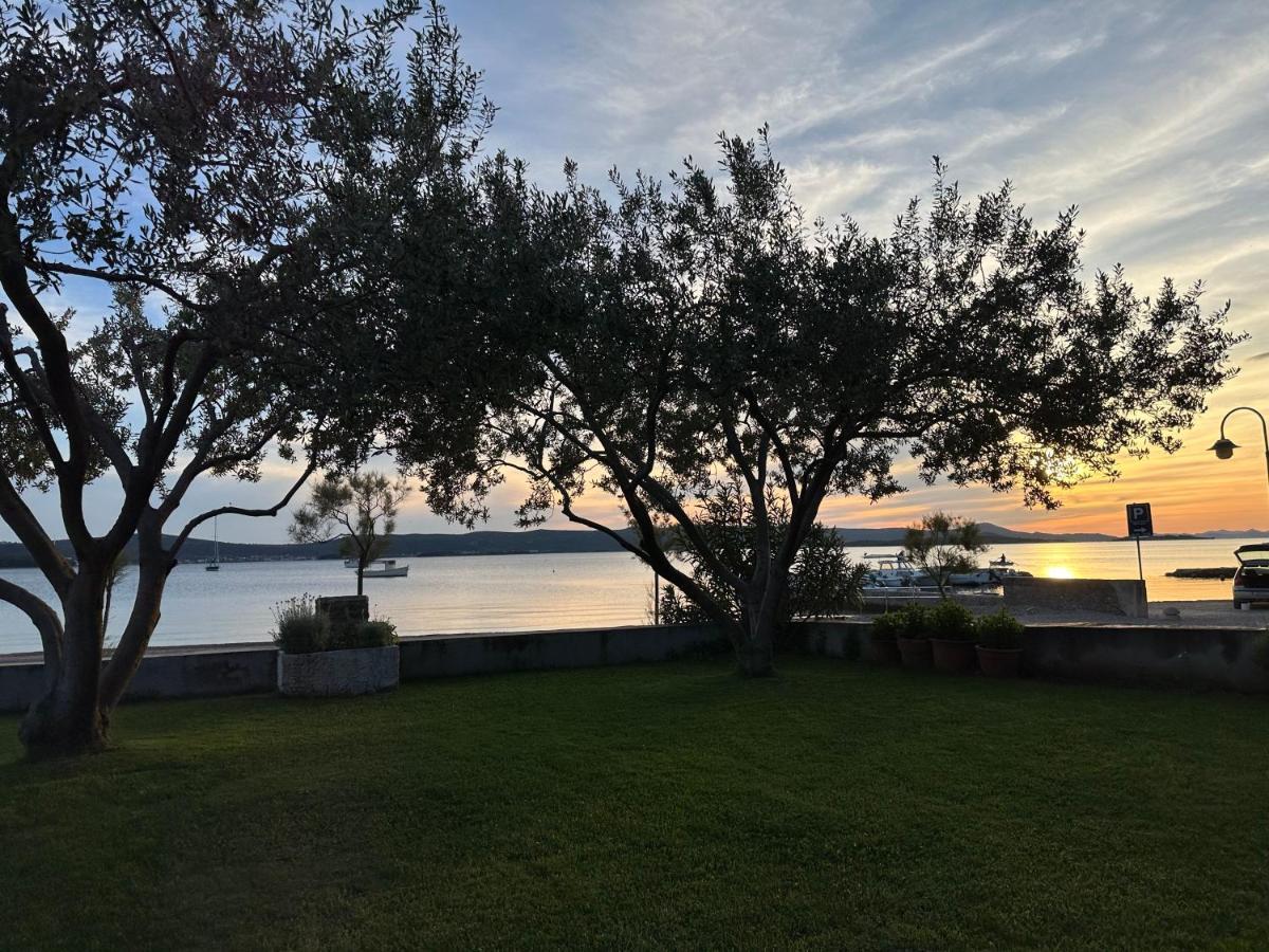 Apartmani Roko Biograd Na Moru Extérieur photo