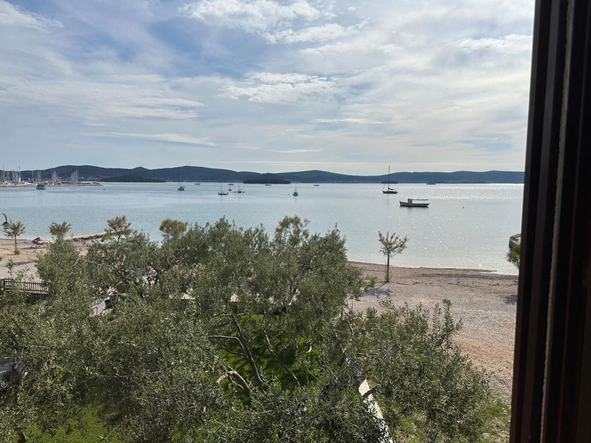Apartmani Roko Biograd Na Moru Extérieur photo